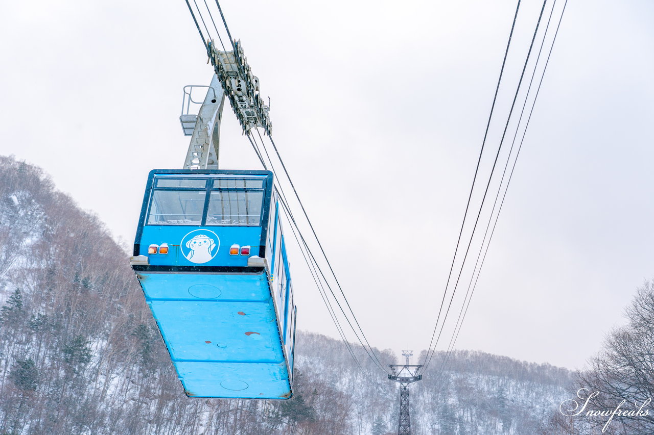 大雪山層雲峡・黒岳ロープウェイスキー場｜極上のふわっふわ粉雪が、たっぷり♪厳冬期を迎えた黒岳のパウダーは、レベルが違います☆